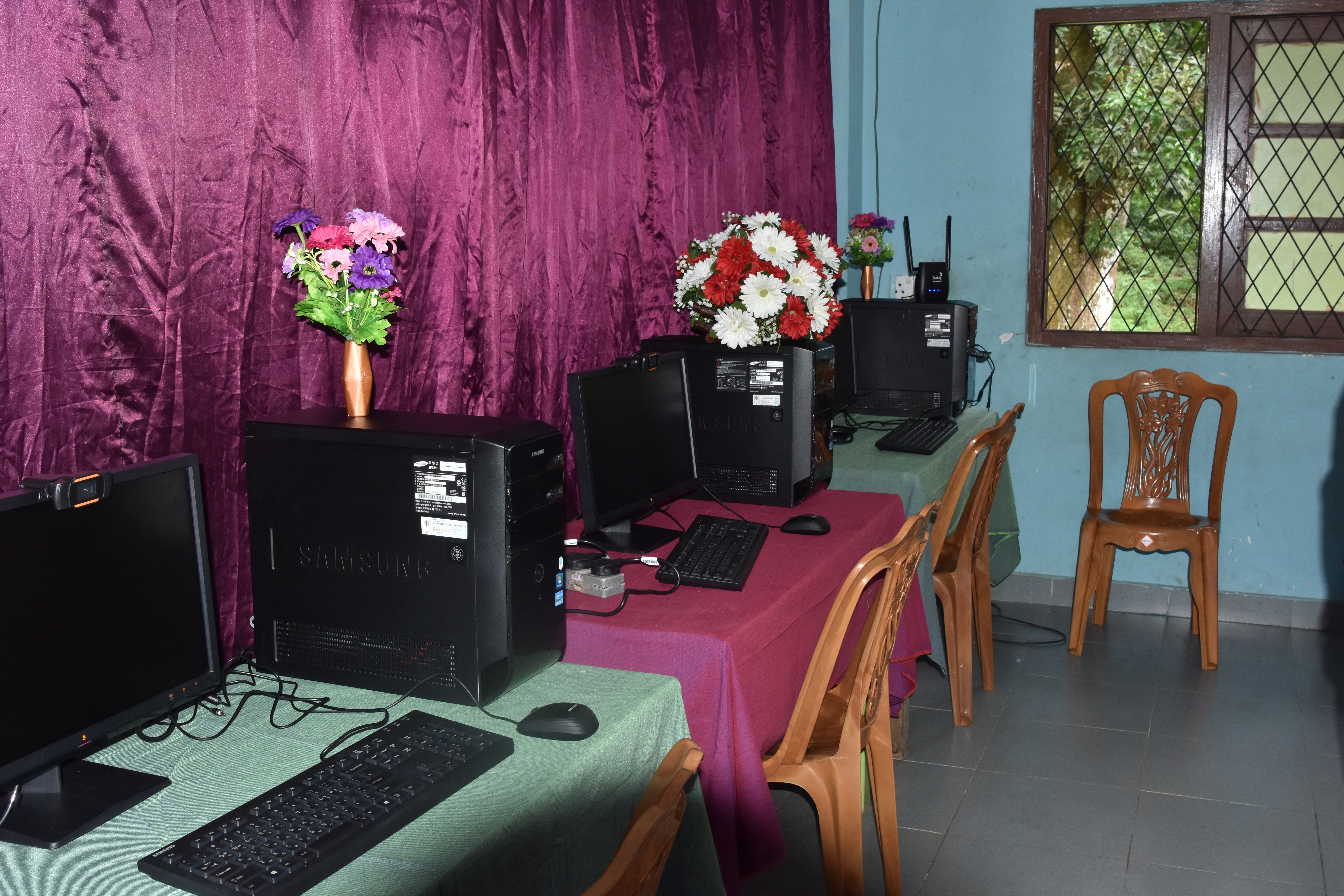 Donate Computers to Kakulaliya Primary School, Ingiriya