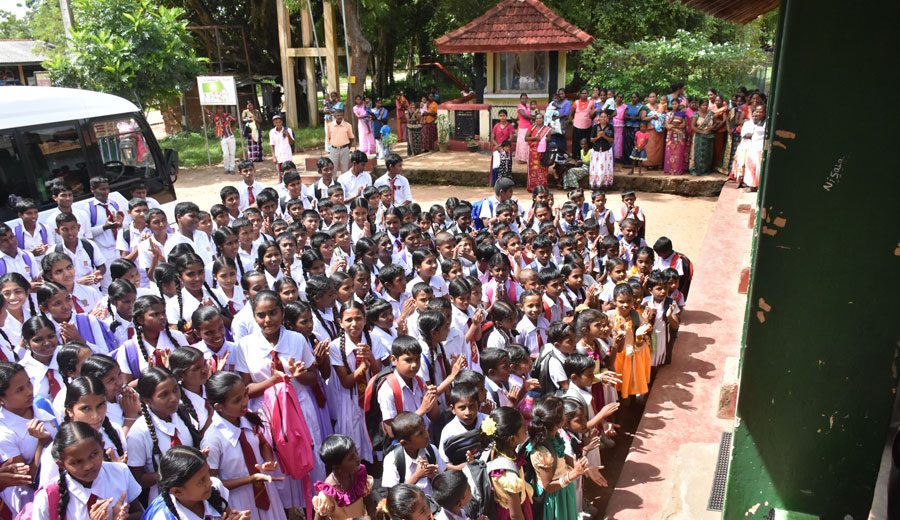 Kiwlekada Vidyalaya, Bakmeegama in Trincomalee 