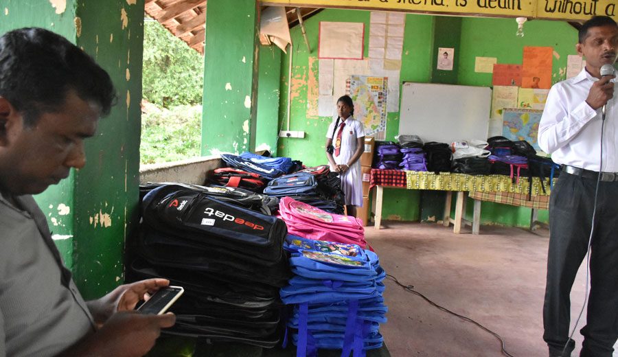 Kiwlekada Vidyalaya, Bakmeegama in Trincomalee 