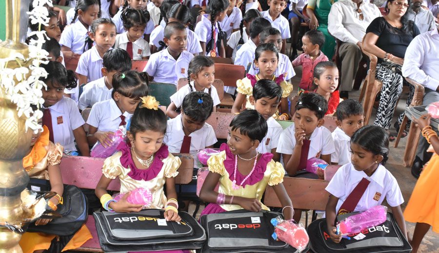 Kiwlekada Vidyalaya, Bakmeegama in Trincomalee 