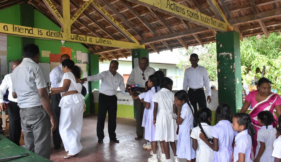 Kiwlekada Vidyalaya, Bakmeegama in Trincomalee 