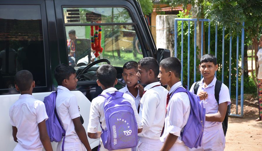 Kiwlekada Vidyalaya, Bakmeegama in Trincomalee 